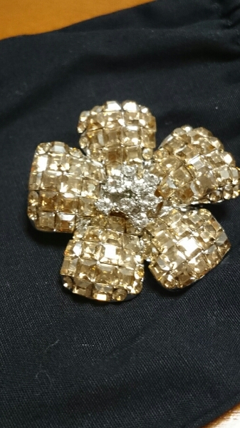 FOXEY 】美品・お花ブローチ・シャンパンゴールド フォクシー FOXEY