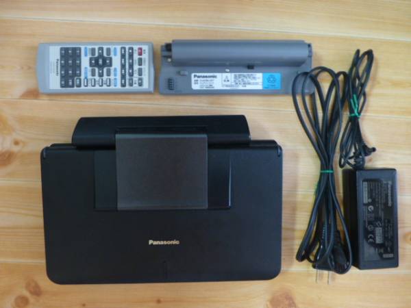 PANASONIC ポータブルDVDプレーヤー DVD-LX89　中古品