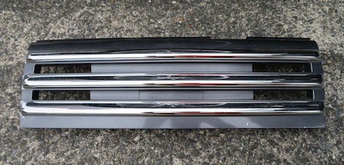 日産　キューブ純正　ライダー　フロントグリル　Z12