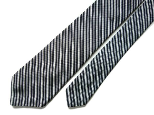 新品 ブラックフリース NAVY x 白 ストライプ シルク混紡 ネクタ