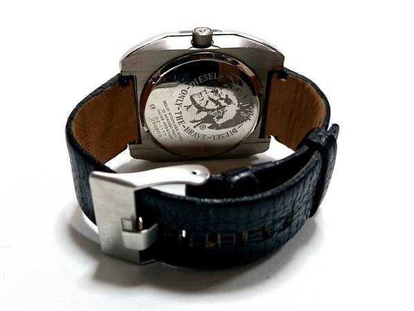 希少 1円～ DIESEL ディーゼル 大型フェース 腕時計 DZ-1117_3