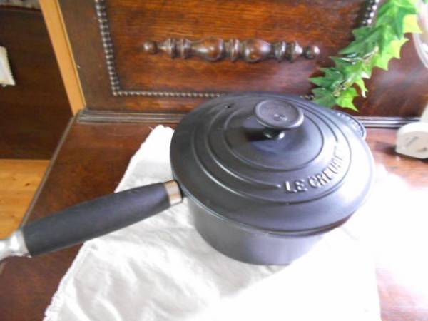 未使用ルクルーゼ☆片手鍋☆Black18Cm