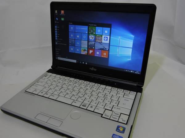 LIFEBOOK : Core Fujitsu FUJITSU 4GB 13.3型モバイルノートパソコン 