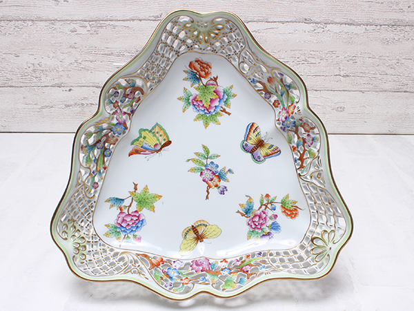 美品 ヘレンド ヴィクトリアブーケ オープンワーク 三角プレート