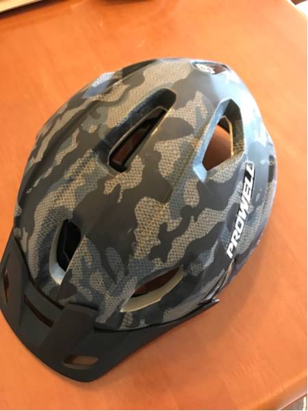 美品！プロウェル サイクルヘルメット Lサイズ 迷彩柄