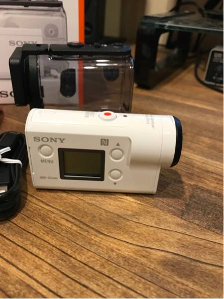 即決/SONYアクションカムHDR-AS300/中古 美品 SONY HDR-AS300R 価格