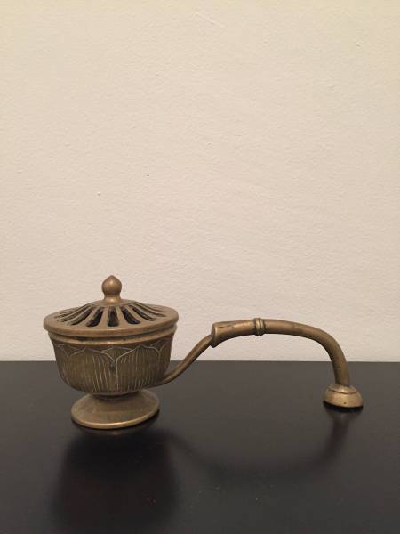 香炉古美術品古道具真鍮製 真鍮製 香炉 手持ち 仏教美術 真鍮製手持ち香炉です 【公式通販】