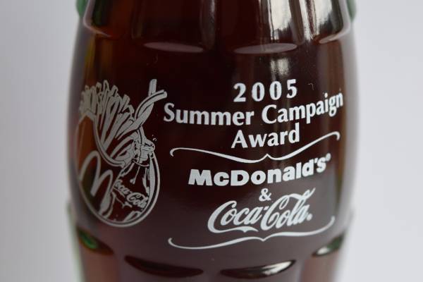 ○非売品 コカコーラ×マクドナルド 190ml未開封ボトル 箱付き