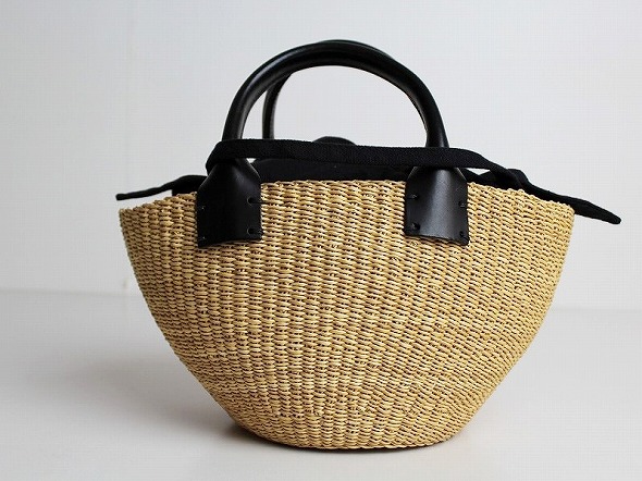 美品 MUUN ムーニュ インナーポーチ付き丸型かごバッグ*ハンド