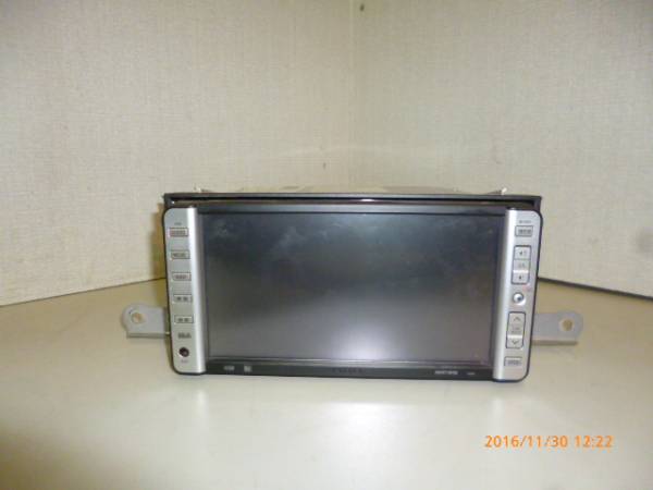 トヨタ　純正 HDD カーナビ　中古