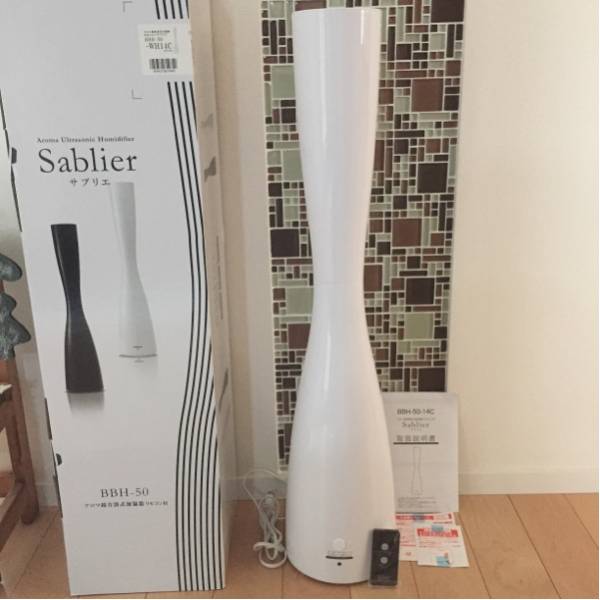 ★送料込★美品★サブリエ★加湿器★箱、説明書、リモコン付★