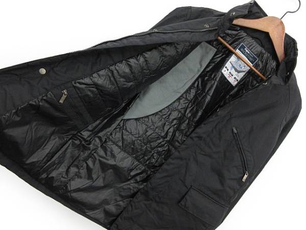 ZegnaSport ジャケット ゼニアスポーツ ゼニア スポーツ Zegna Sport ナイロンジャケット 中綿 S 黒