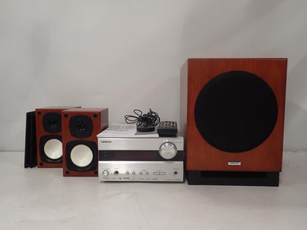 ONKYO 2.1chホームシアターパッケージ BASE-V30HDX ▽ 49145-1 一般