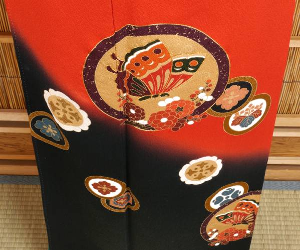 【京化粧】2165振袖　京友禅金彩　しゃれ紋　蝶○即決送料無料