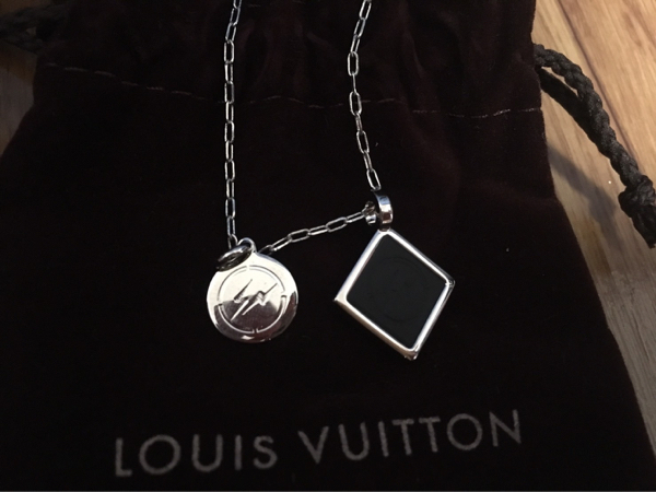 fragment louis vuitton ネックレス フラグメント ヴィトン 新品 伊勢丹 isetan 藤原ヒロシ supreme 限定 国内 parking ginza undercover