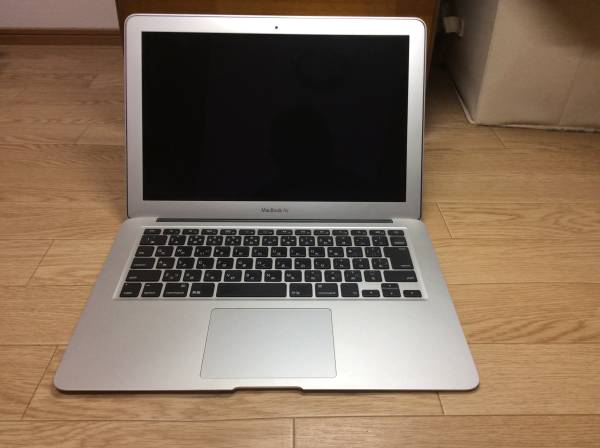 ジャンク Mac Book Air 13.3 A1369 (2011) 私出物を見ていただき