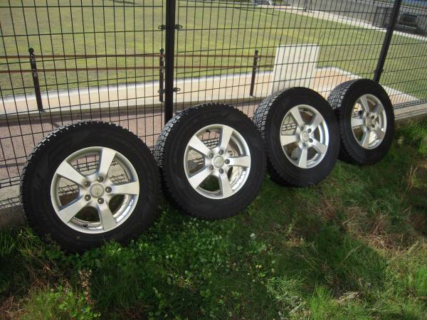 ダンロップ ☆215／70R16 ダンロップ SJ7 12年製 溝超多い☆ グラン 