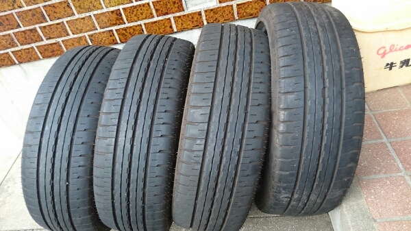165-40-16中古タイヤです。