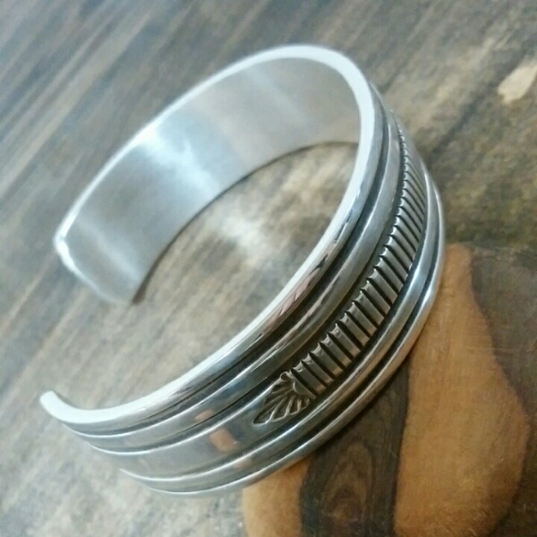 新品格安!!人気Bruce Morganブルースモーガンシルバー製バングル bruce