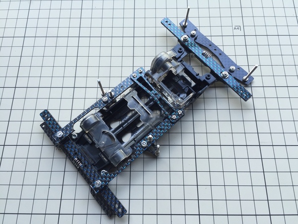 ミニ四駆 限定 (青ラメ)カーボン スラダン VS ベース 車 新品