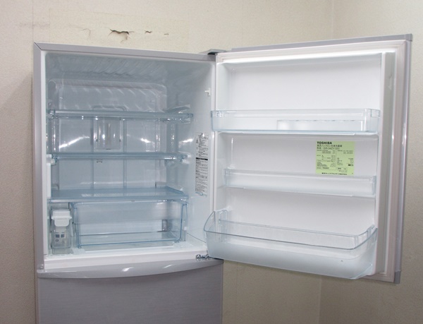 2013年製★東芝★一気冷凍/まんなか野菜室★340L冷蔵庫(6R93997)