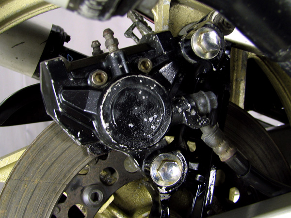 優良販 RZV500R 純正リアブレーキキャリパー/リアマスター