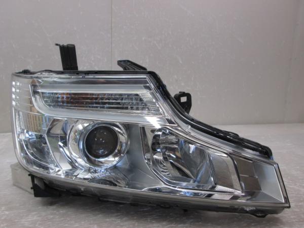 【即決あり】 ステップワゴン RK 後期 純正 右 ヘッドライト HID (B003148)