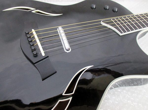 ○良品 Taylorテイラー T5-S1 QLT/TPB エレアコ アコースティック