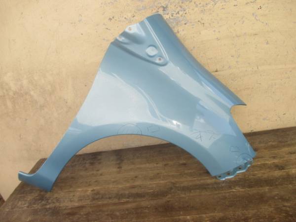 NSP130 KSP130 ヴィッツ 純正 右 フェンダー