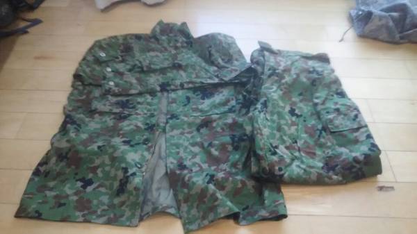 陸上自衛隊 ニッポンの迷彩服 ～ | 陸自迷彩服Ⅲ型 より官給品に近づい