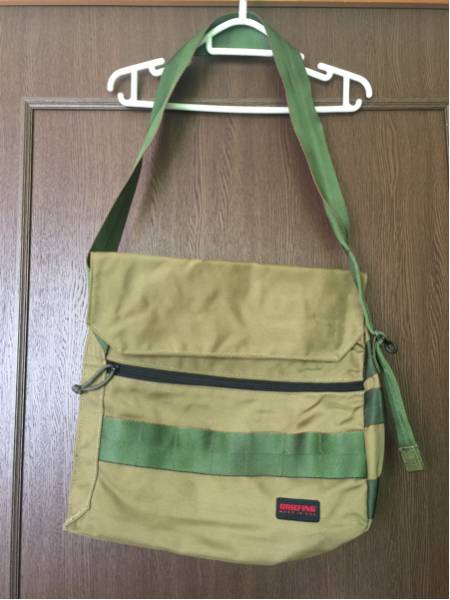 ☆BRIEFING ブリーフィング メッセンジャーバッグ 廃番色 カーキ KHAKI