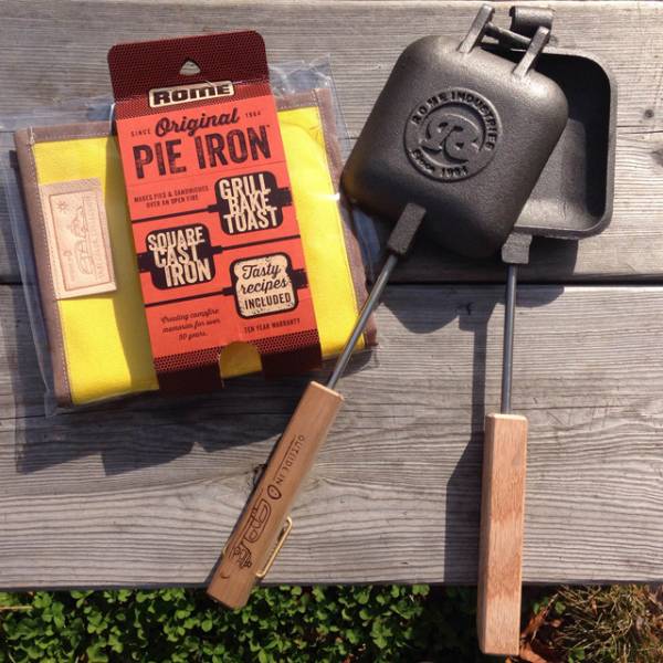 ROME鋳鉄製ホットサンドメーカー☆スクエアジャッフルアイロン☆焚火・炭火・ガスコンロ・IH対応☆ふわふわホットケーキもできます♪