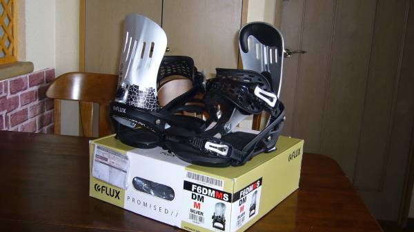 格安！最硬！FLUX DM Mサイズ　カービング　クロス競技に！！ flux xf 20 21の通販
