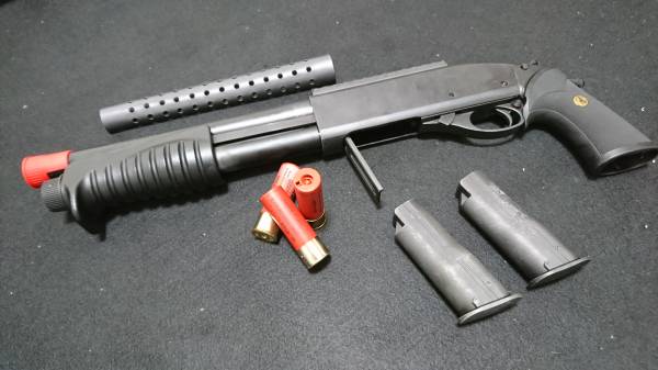 東京マルイM870 マルイ M870 ブリーチャー 予備タンク 付属品付き 