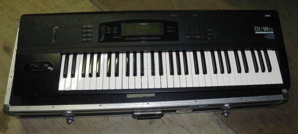 KORG FD 01⁄W コルグ シンセサイザー 希少 01⁄W専用ハードケース