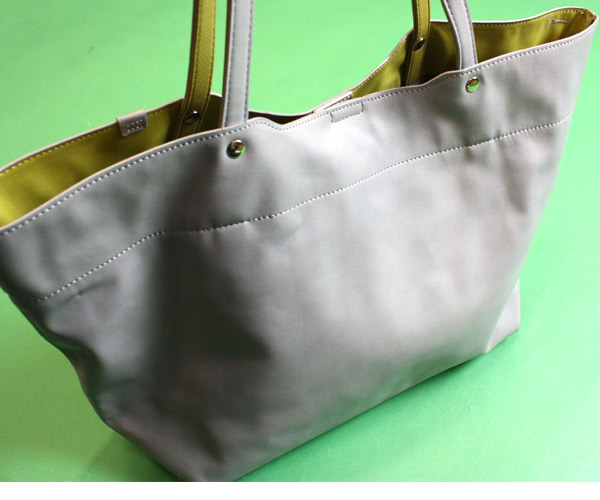 PAPILLONNER パピヨネ ジップ付き レザートートバッグ 美品 0328k01