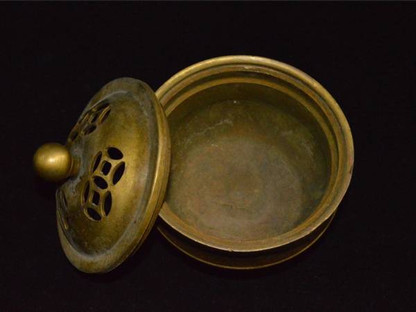 精銅製時代香炉　ハンドメイド　香道具　金属工芸 精銅製時代香炉 ハンドメイド 香道具 金属工芸 銅器の製作（香炉を主に