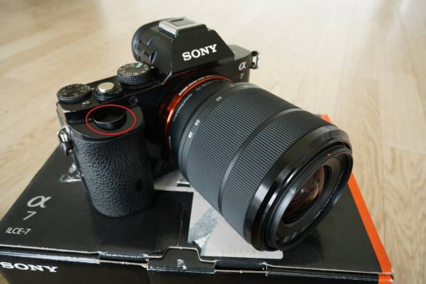 SONY ミラーレスカメラ α7 ILCE-7 レンズキット相当 ※一部機能不良