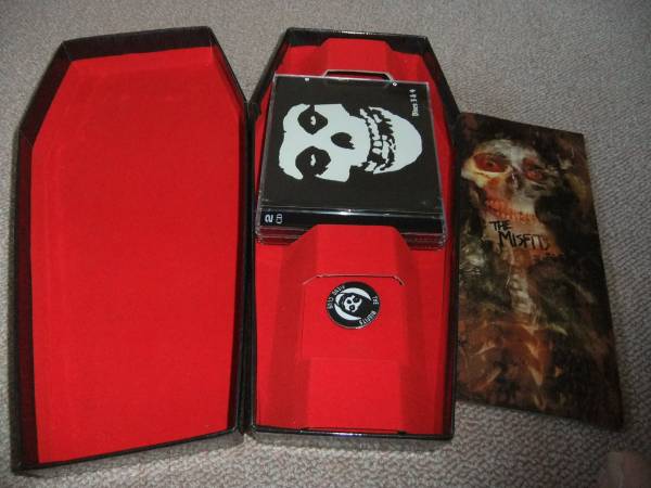 THE MISFITS BOX SET 4枚組ピンバッチ付 ミスフィッツ MISFITS BOX SET