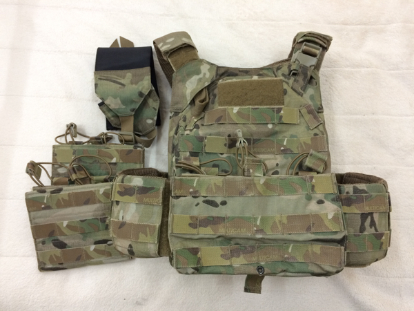 TYR TACTICAL LWPC 実物ソフトアーマー入(eagle lem pico cif cag delta)