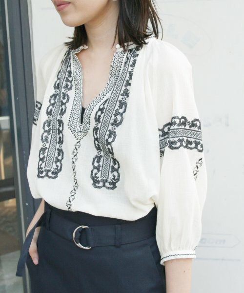 17ＳＳ大人気☆SLOBE IENA （イエナ）クロスステッチ刺繍ブラウス☆完売☆大草直子☆春コーデ