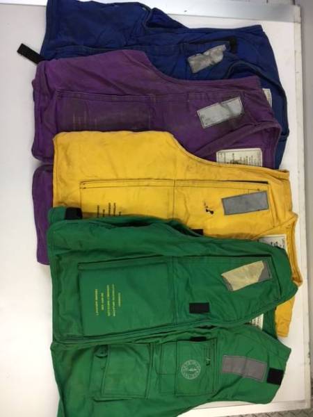 【米軍放出品】デッキクルーベスト　4色全て青紫黄緑　Lサイズ