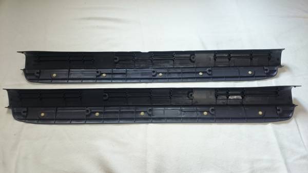 セリカ ZZT 前期用 スカッフプレート 左右セット