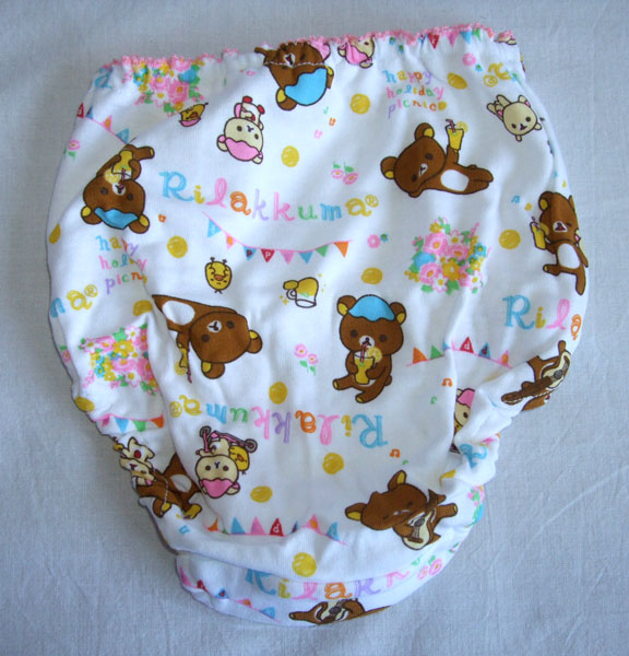 ◎新品未使用♪リラックマ【Rilakkuma】白色総柄 パンツ ショーツ/120 