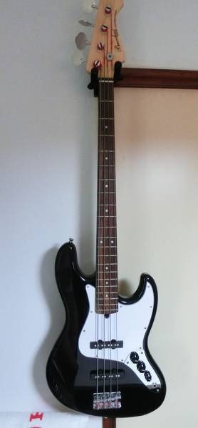 ◆美品　Bacchus BassBJB-1R　ハードケース付　ペグ交換済