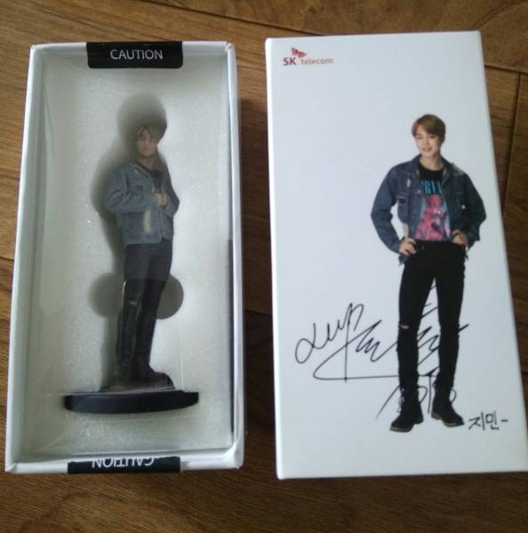 センイルチュッカヘ♡10月13日は防弾少年団（BTS）ジミンの誕生日 防弾少年団 ☆韓国 JIMIN ジミン SK telecom フィギュア 当選品 JIMIN ジミン