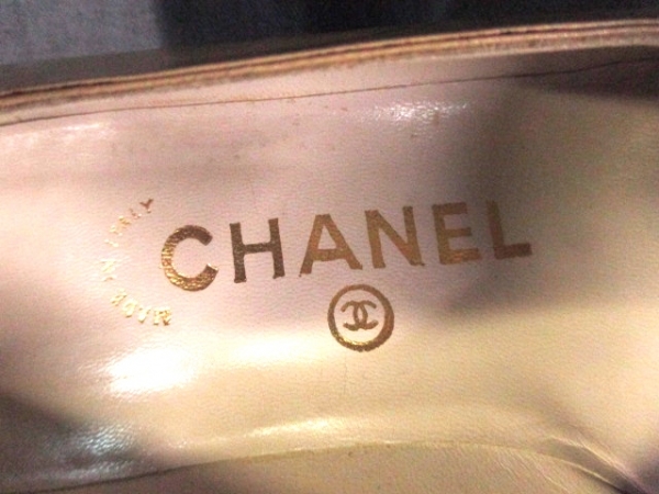 CHANEL ヒール シャネル CHANEL パンプス 36 レザー ベージュ×黒 シャネル パンプス 36 レディース ベージュ×黒 レザー CHANEL