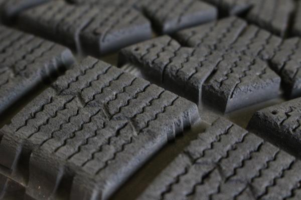 ■■検品済み■■お買得品■■ 9分山良品 2本■■　215/65R16 BS BLIZZAK VRX ブリザック 215/65-16