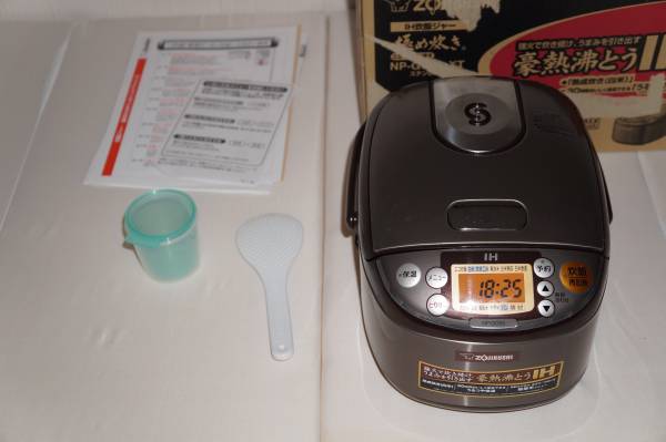 IH炊飯ジャー 極め炊き NP-GG05-XT 小容量IH炊飯ジャー 極め炊き 3