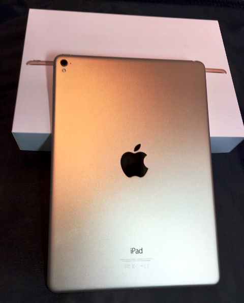 Apple iPad PRO 9.7 Wi-Fi 128GB Gold 美品